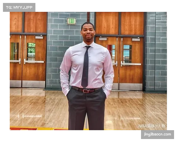 斯特拉斯堡加里奥尼尔接手 年轻球队战术体系面临重塑挑战 斯特拉斯堡加里奥尼尔接手 年轻球队战术体系面临重塑挑战